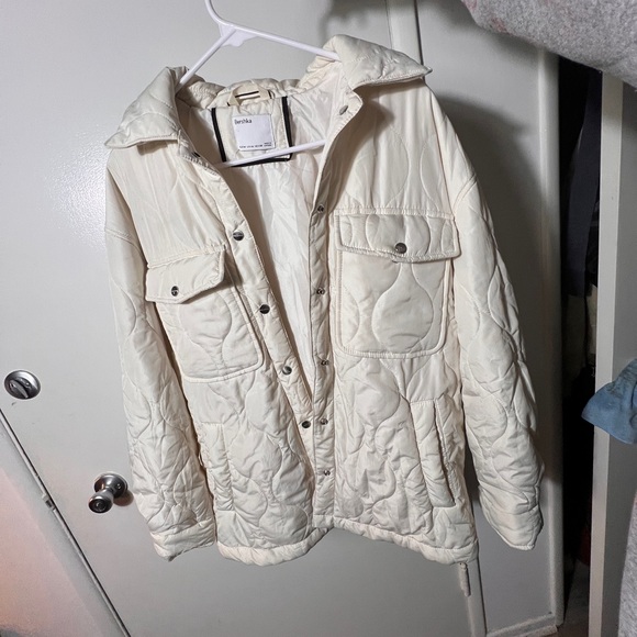 bershka white jacket quilted preloved size medium see description oversized - Picture 6 of 13
